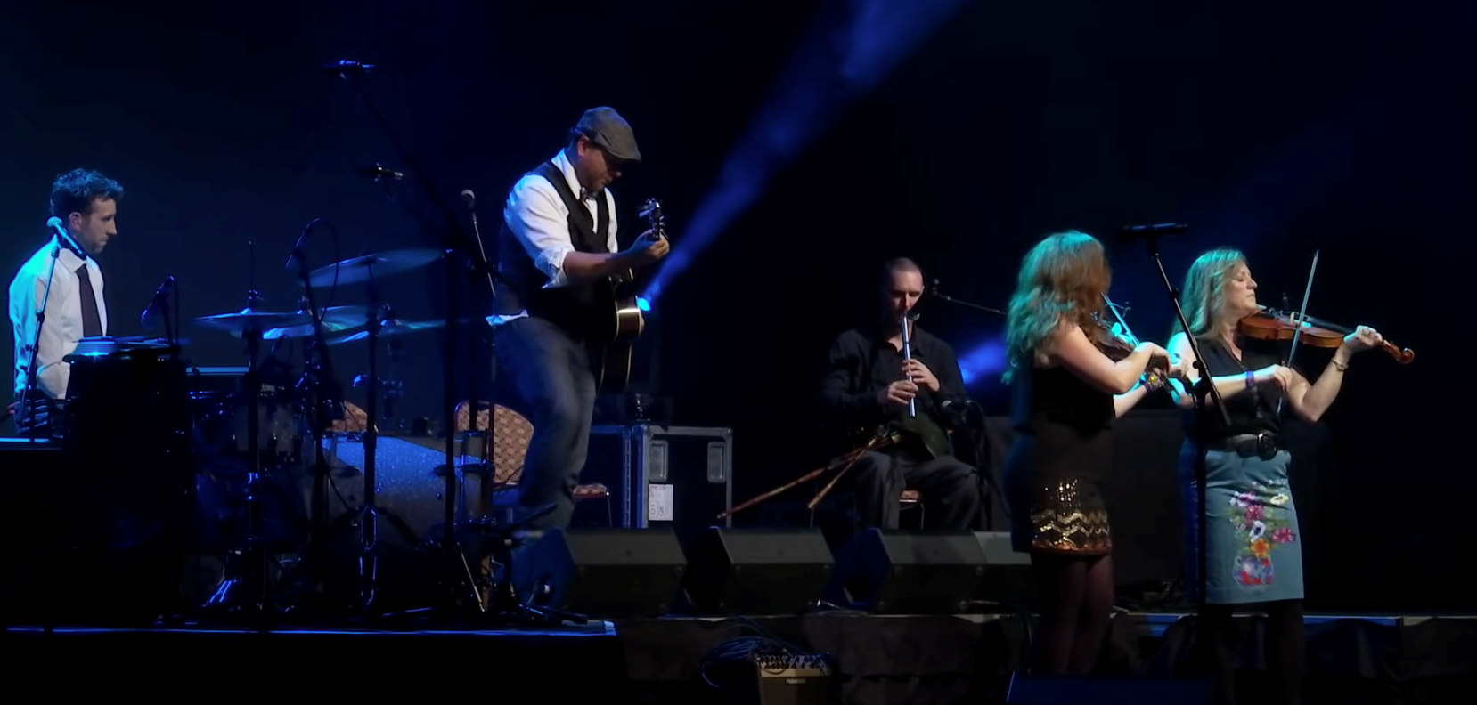 FIDDLE FRIDAY: Beolach at Celtic Colours 2014 [VIDEO] | goCapeBreton.com